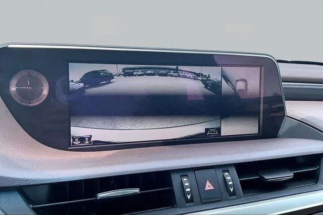 Used 2020 Silver Lexus 350 Luxury image 23