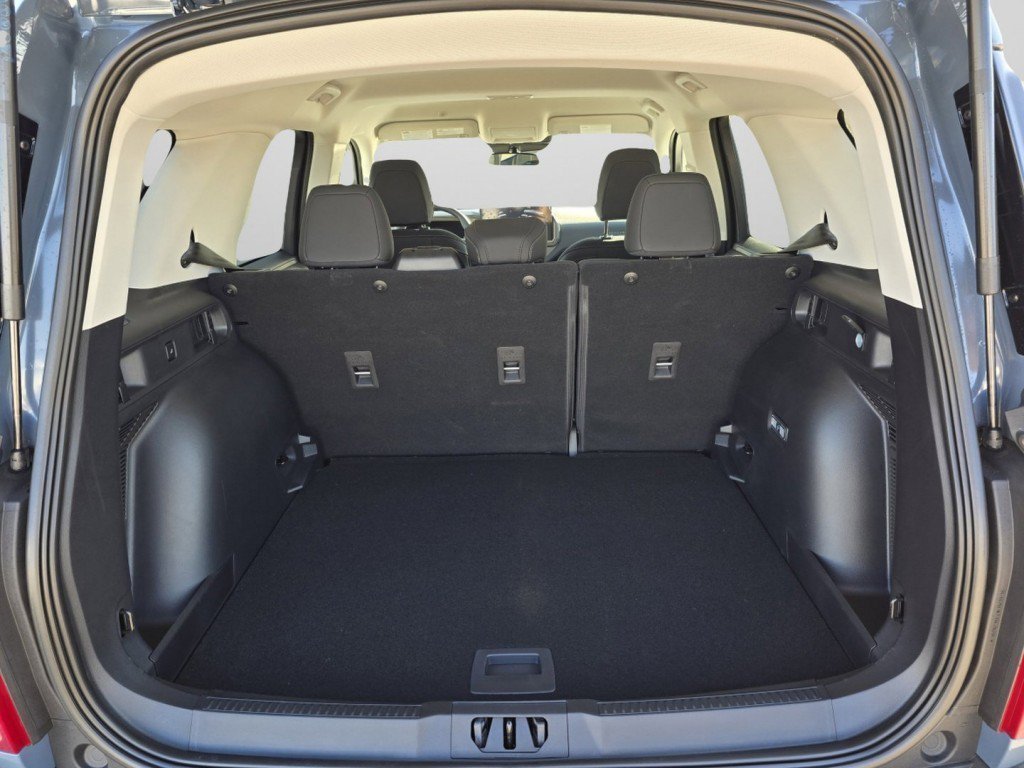 New 2025 Azure Gray Metallic Ford Big Bend image 28