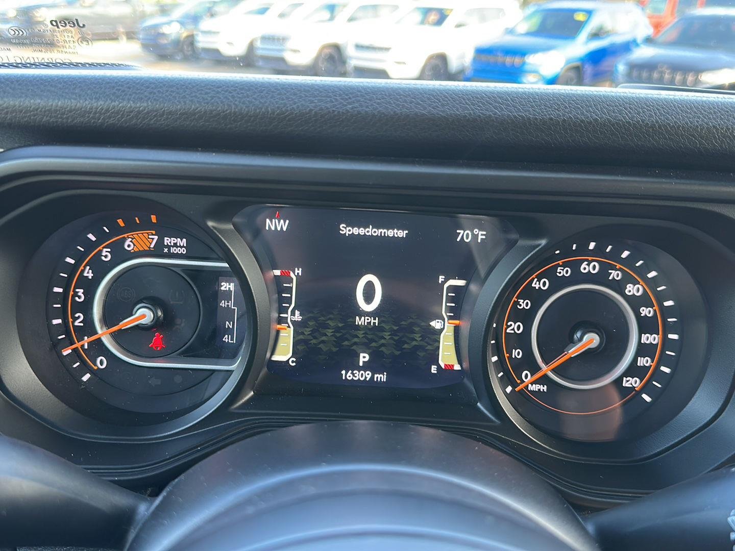 Used 2025 Anvil Clearcoat Jeep Sport S image 17
