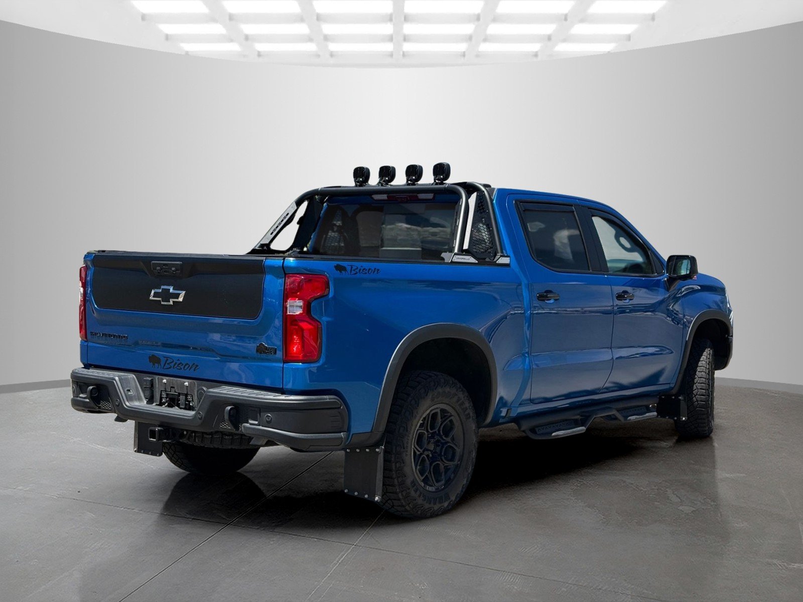 Used 2024 Blue Chevrolet ZR2 image 5