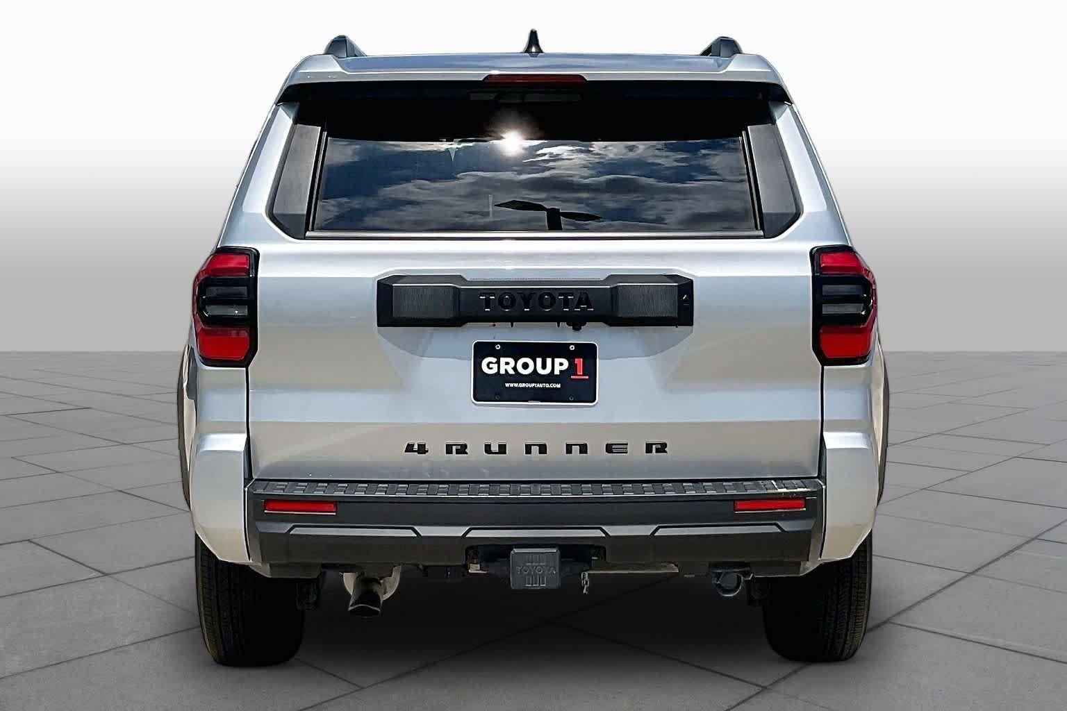 Used 2025 Cutting Edge Toyota SR5 image 5