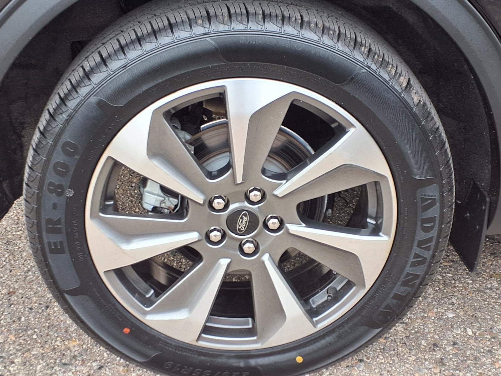 Used 2024 Agate Black Metallic Ford Platinum image 32