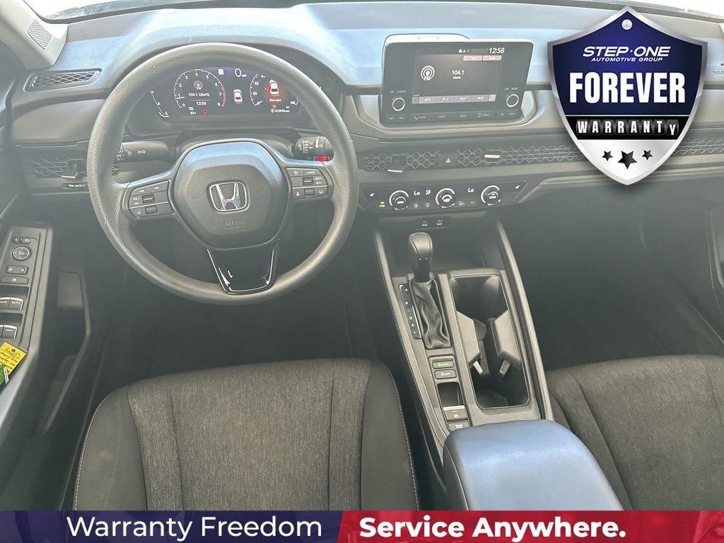 Used 2023  Honda EX image 16