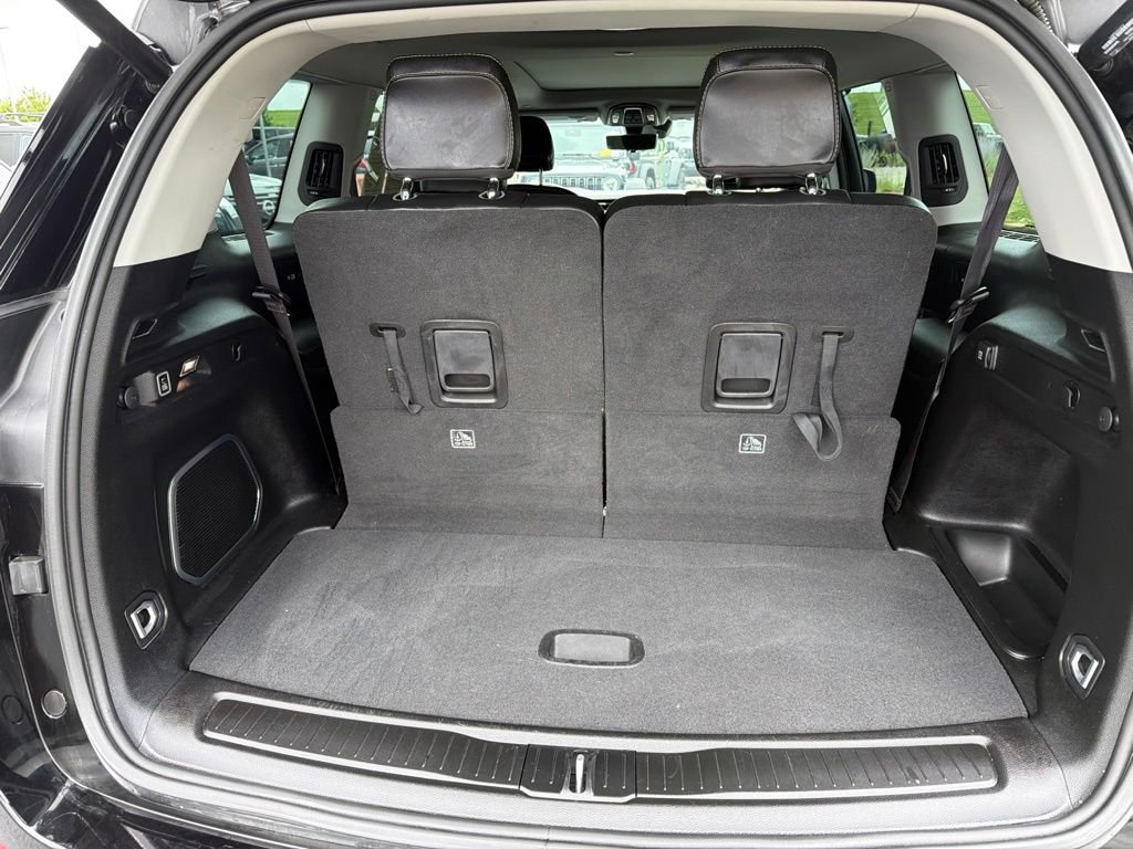 Used 2022 Black Jeep Limited image 15