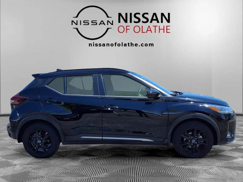 Used 2023 Black Nissan SR image 28