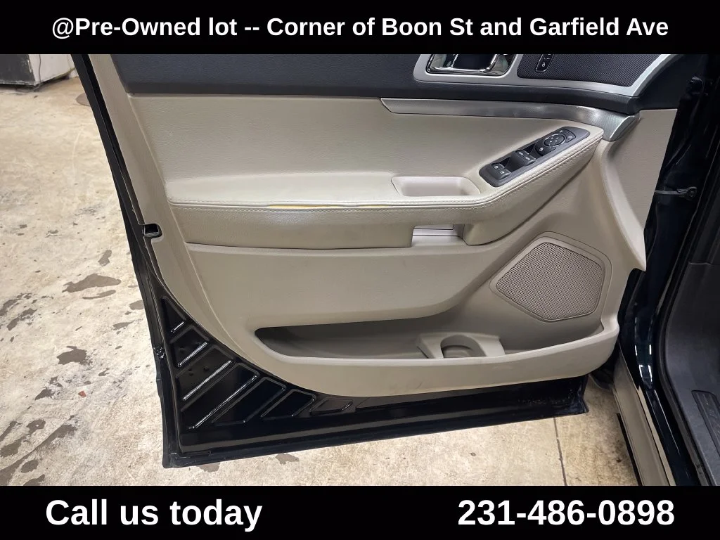 Used 2015  Ford XLT image 15