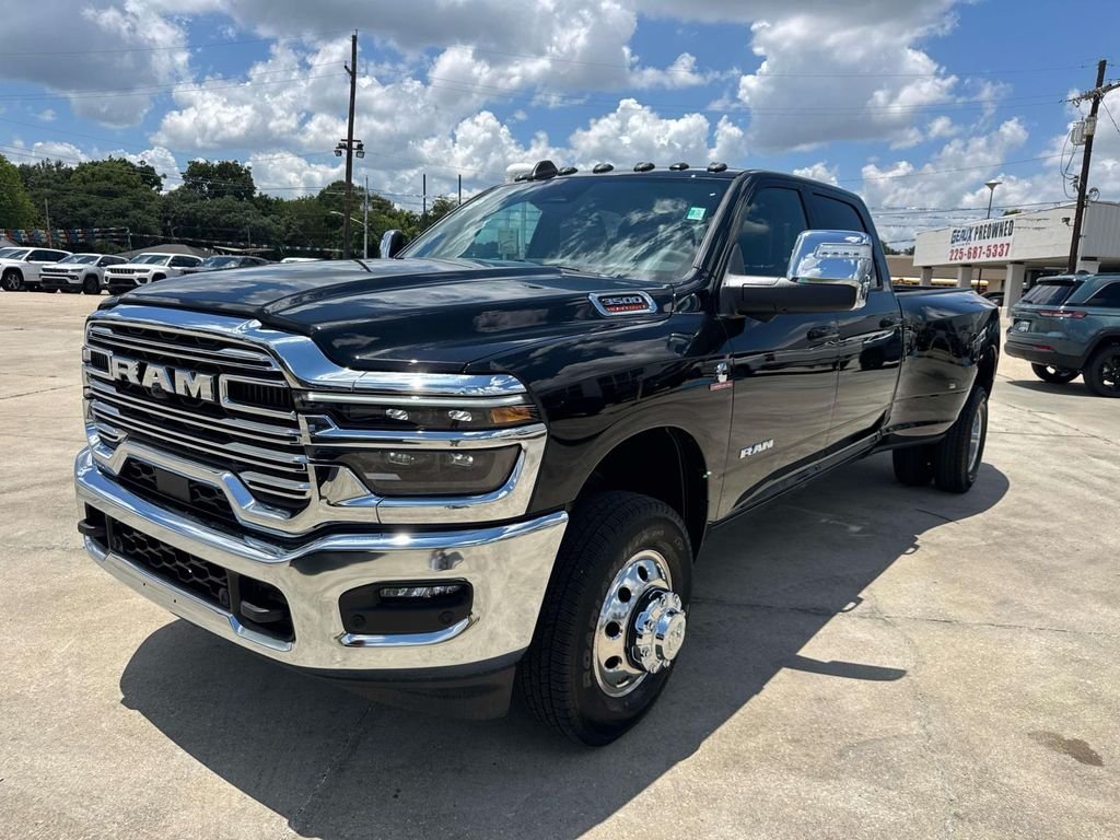 New 2026 Diamond Black Crystal Pearl-Coat Exterior Paint RAM Laramie image 12