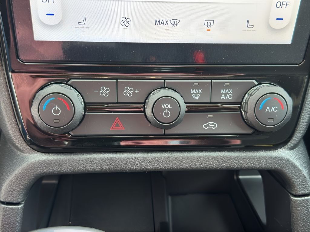 New 2026 Marsh Gray Ford XLT image 21