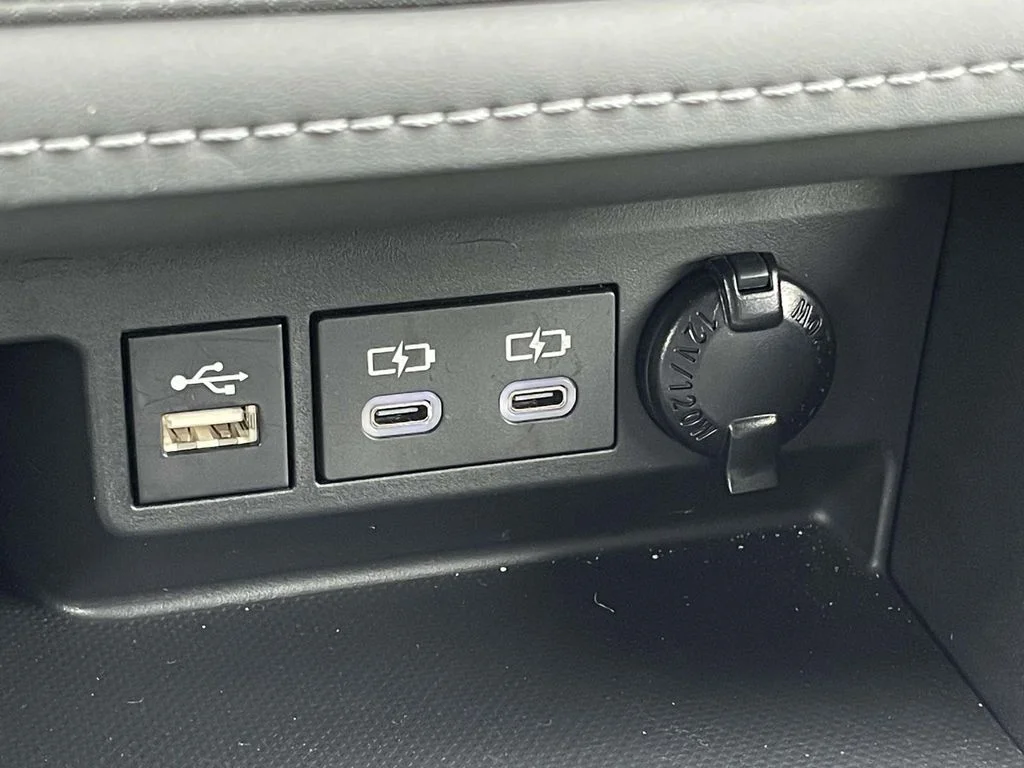 Used 2024 Wind Chill Pearl Toyota Platinum image 22