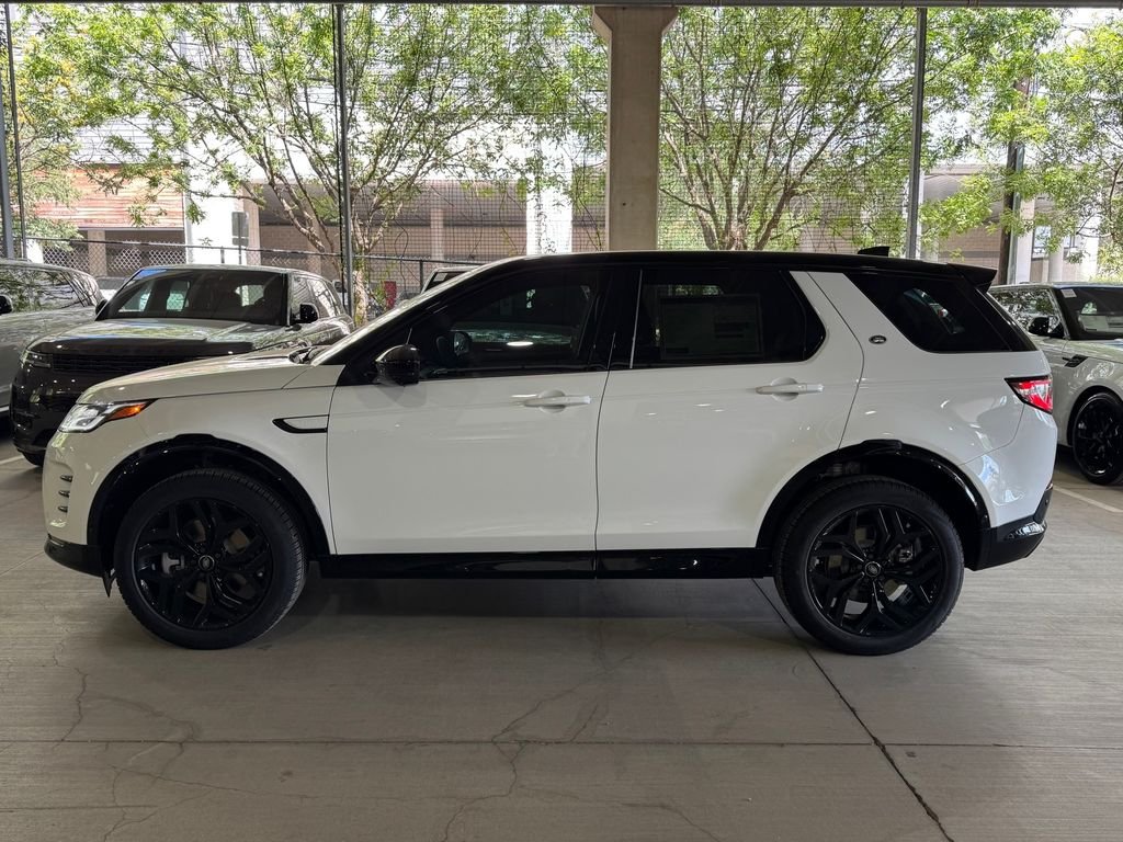 New 2026 White Land Rover Landmark image 5