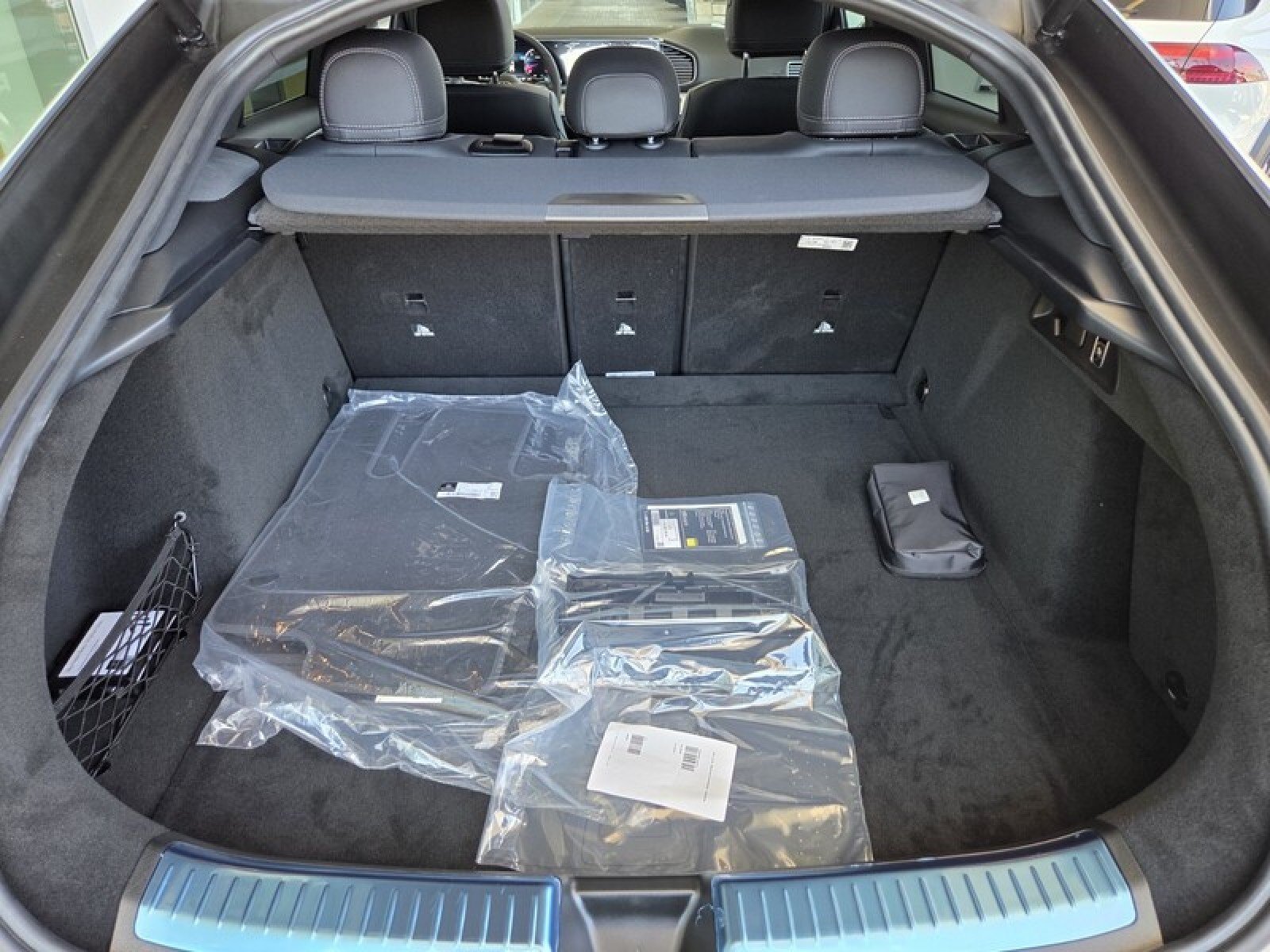 New 2026 Cirrus Silver Metallic Mercedes-Benz GLE 450 4MATIC® Coupe image 15