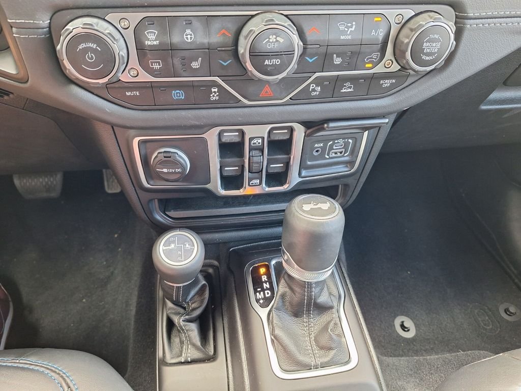 Used 2024 White Jeep High Altitude 4xe image 18