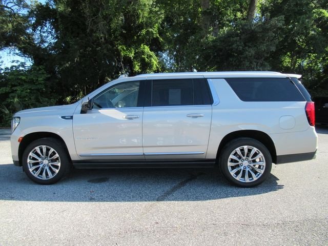 Used 2021 Beige GMC Denali image 4