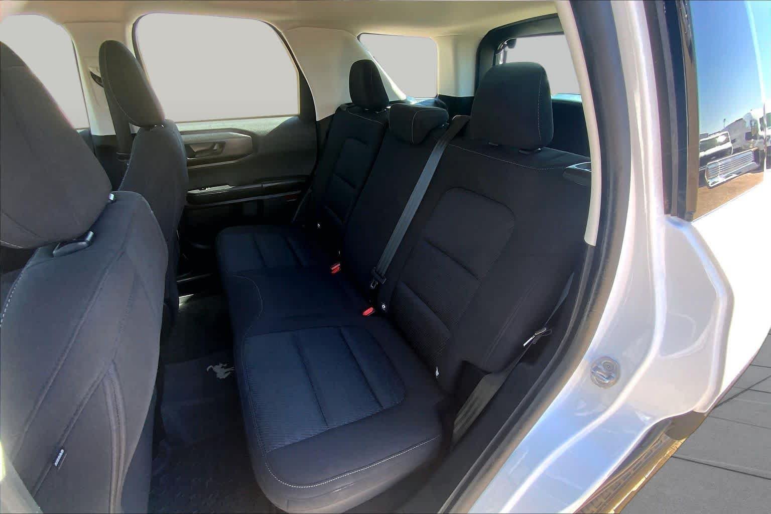 Used 2022 Oxford White Ford Base image 21