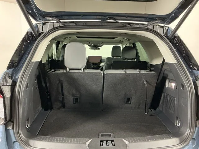 Used 2026 Vapor Blue Ford Active image 30