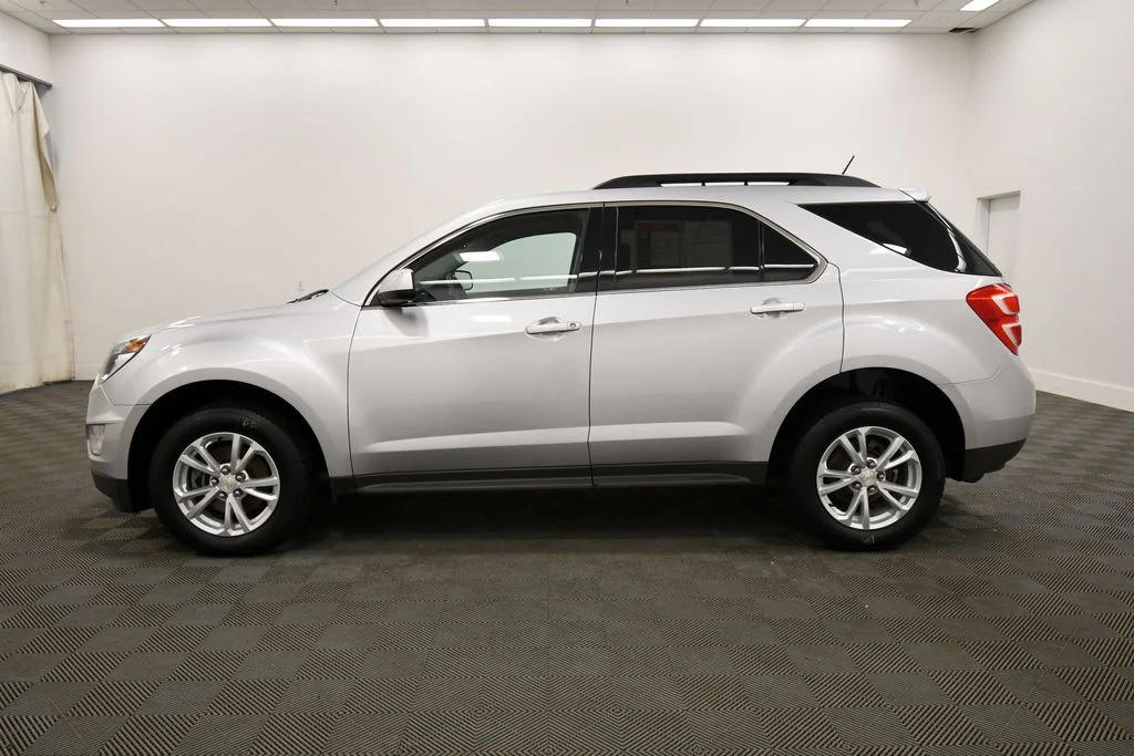 Used 2017 Silver Chevrolet LT image 4