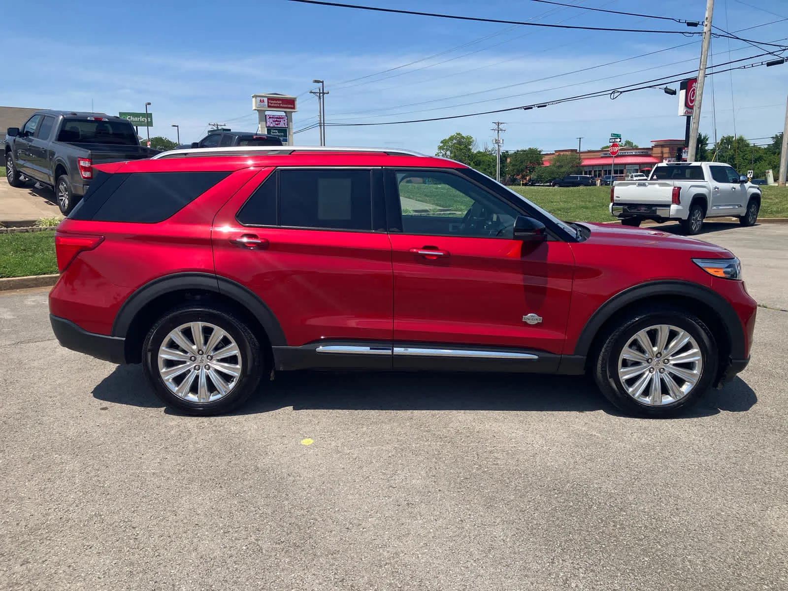 Used 2022 Rapid Red Metallic Tinted Clearcoat Ford King Ranch image 8