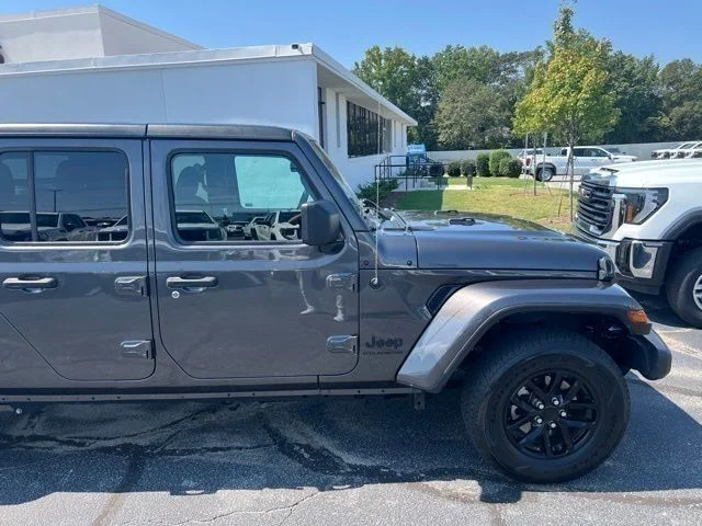 Used 2023 Gray Jeep Sport S image 2