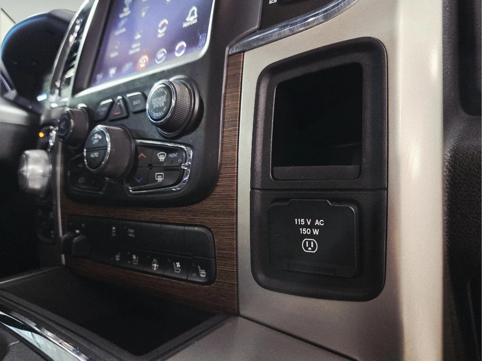 Used 2016 Bright White Clearcoat Ram Laramie image 57