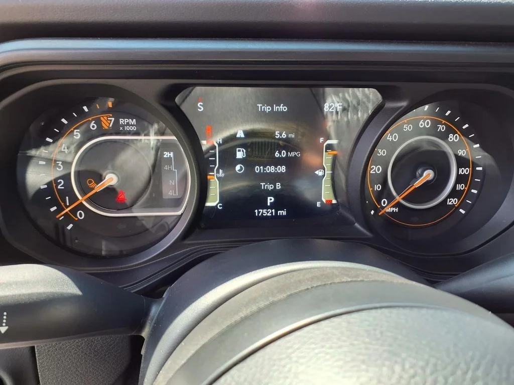Used 2026 White Jeep Rubicon image 3