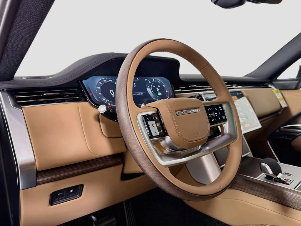 New 2026 Belgravia Green Land Rover SE PHEV image 9