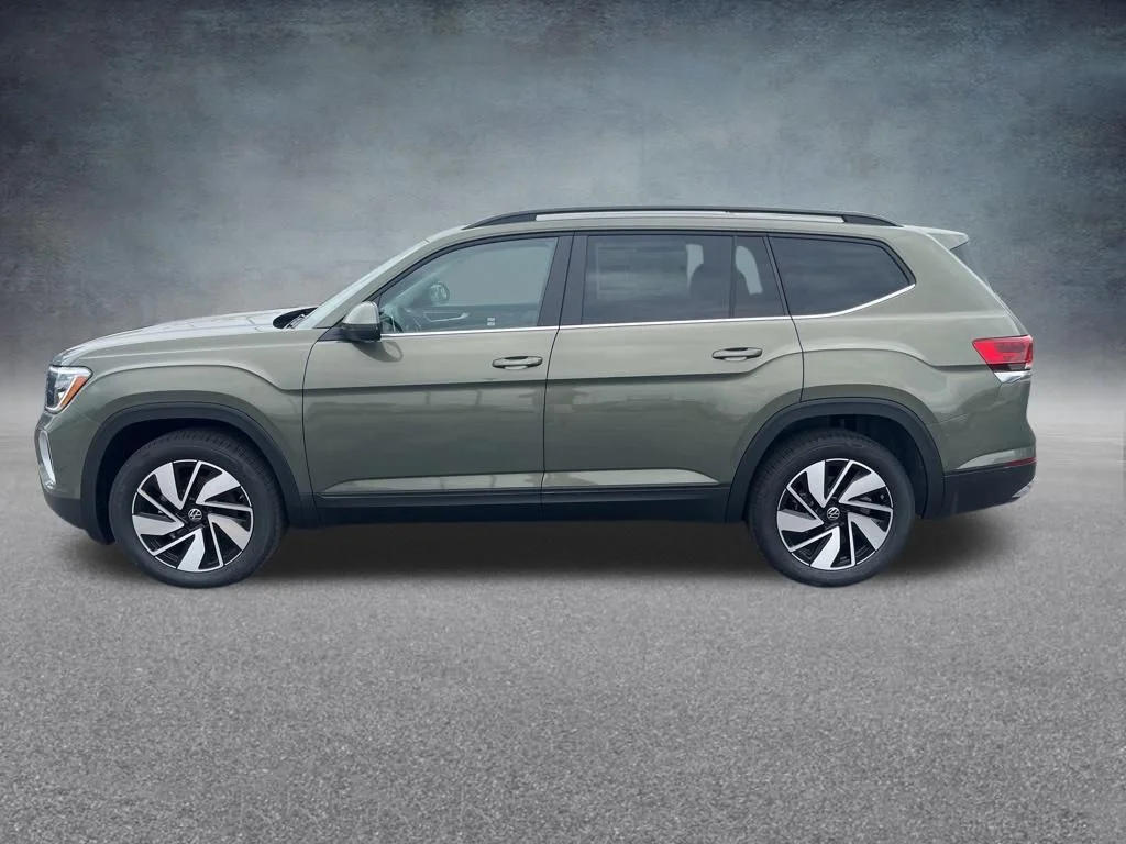 New 2026 Green Volkswagen 2.0T SE w/Technology image 2