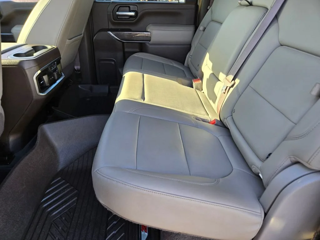 Used 2020 SUMMIT WHITE Chevrolet LTZ image 11