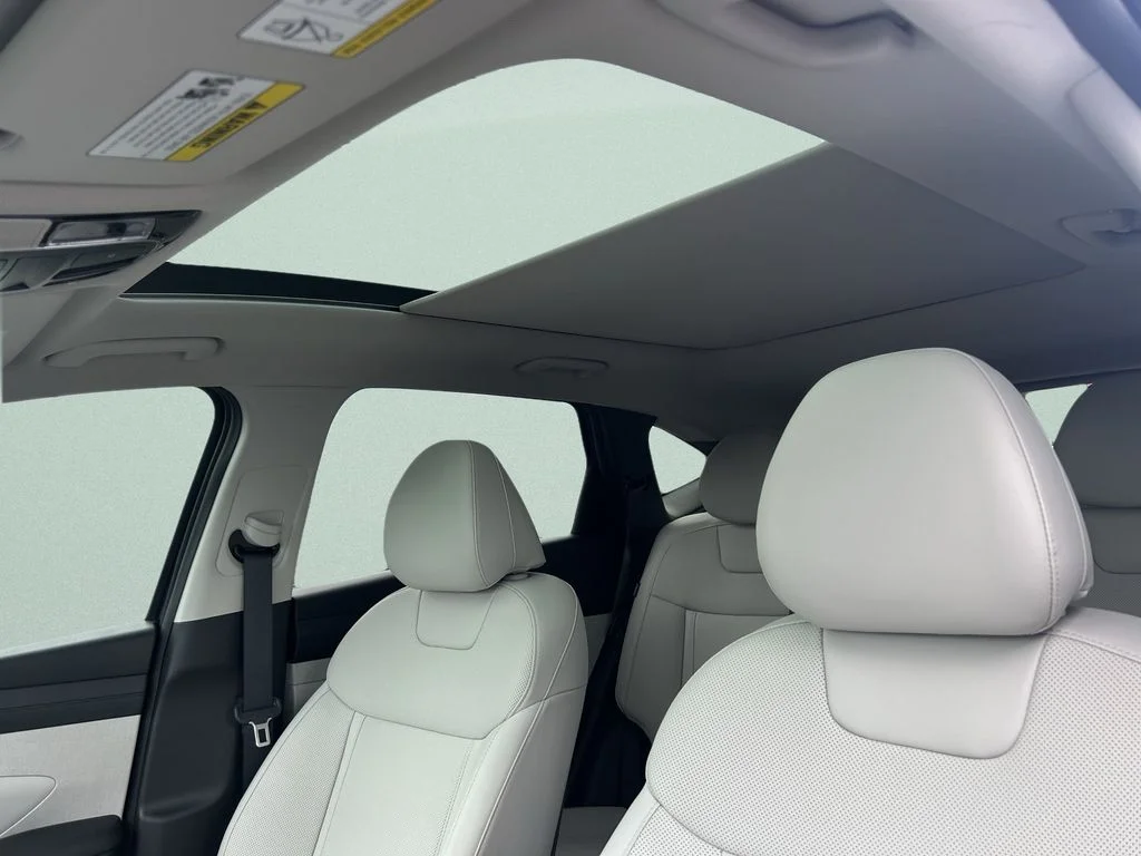 Used 2025 Blue Hyundai SEL Convenience image 26