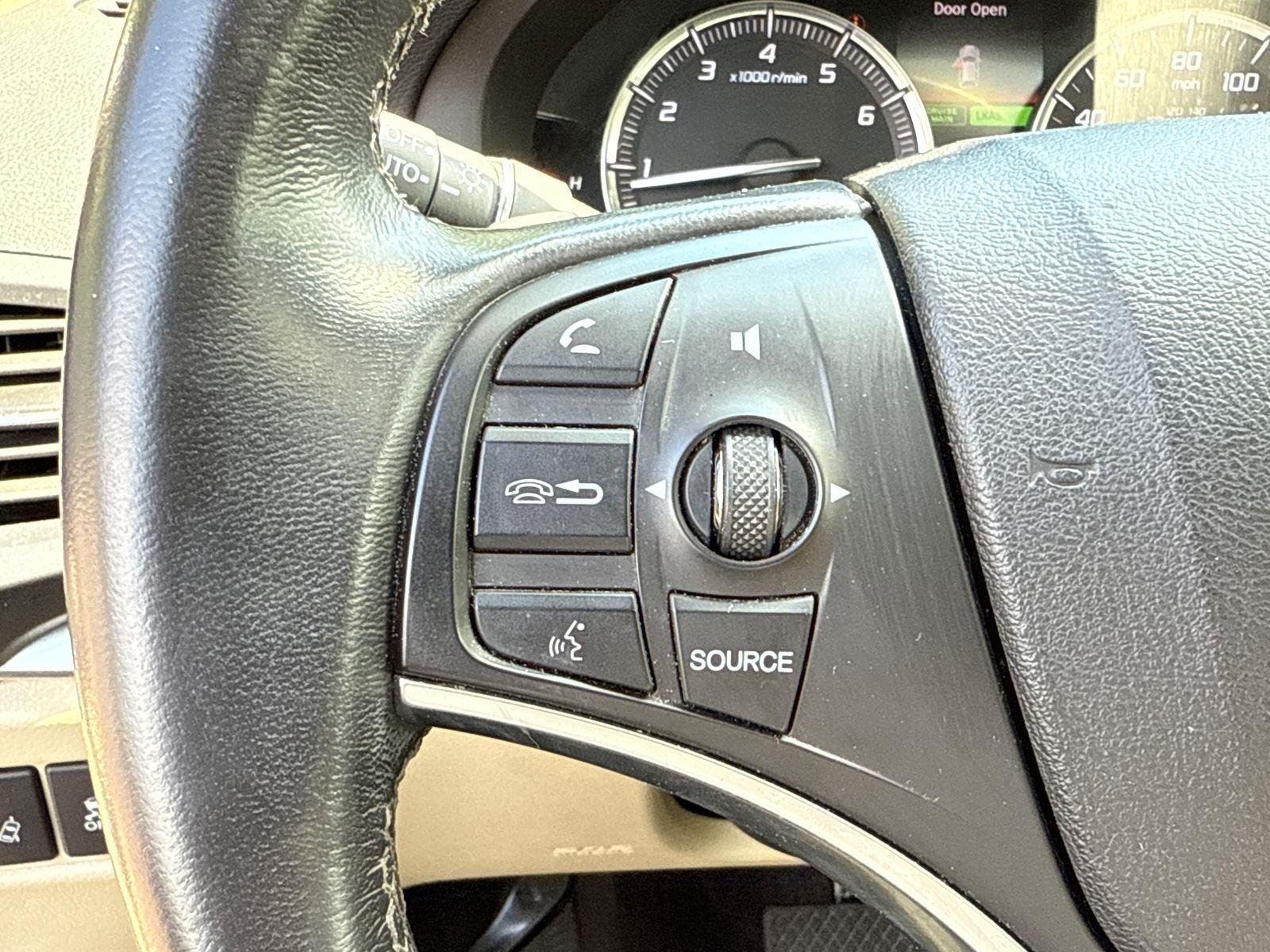 Used 2016 White Diamond Pearl Acura w/Tech image 13