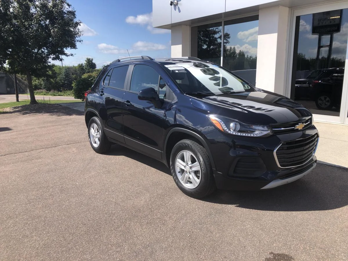 Used 2022 Blue Chevrolet Awd 4dr Lt image 3