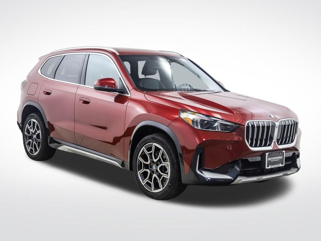 Used 2026 Red Metallic BMW xDrive28i image 7