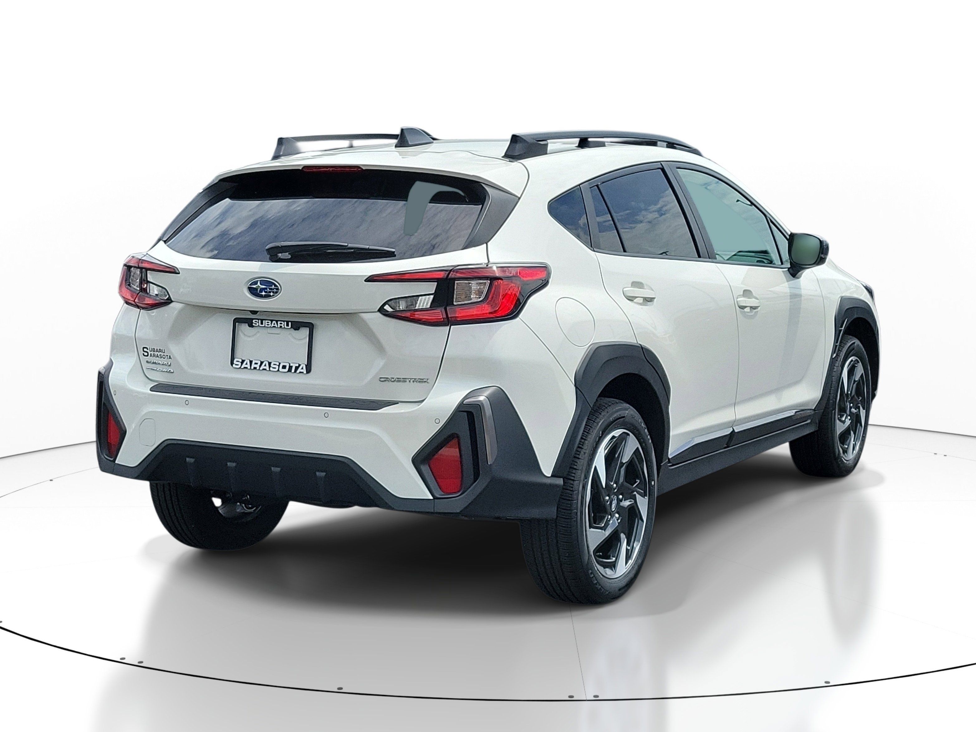 Used 2024 Crystal White Pearl Subaru Limited image 5