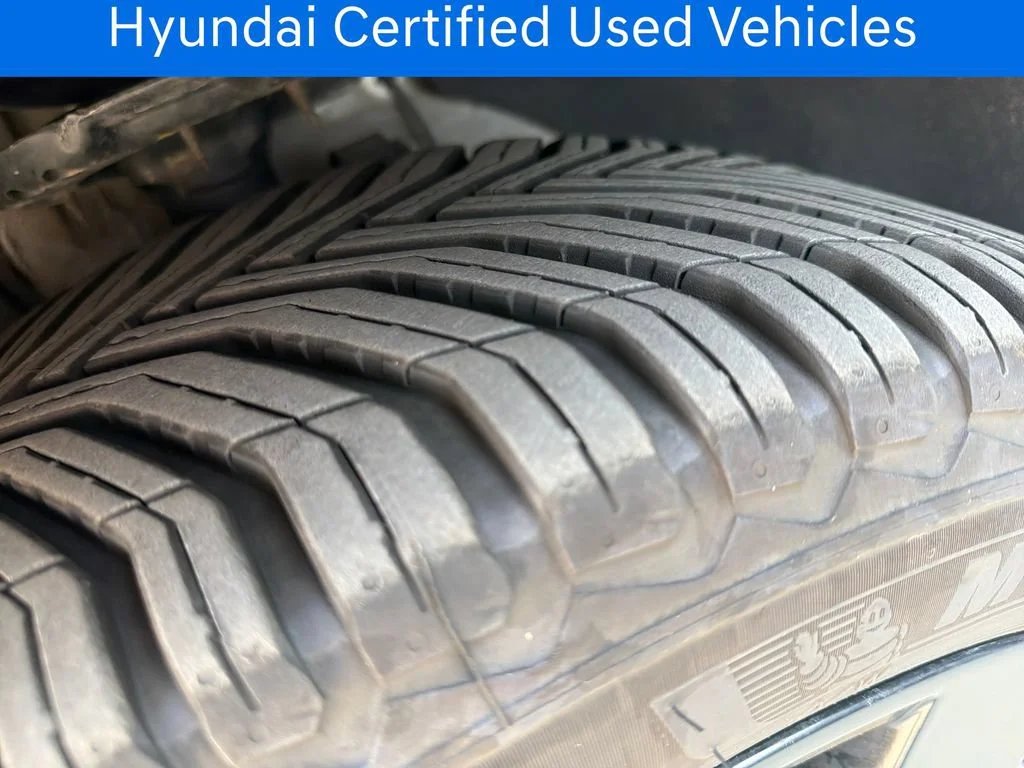 Certified Pre-Owned 2025 Hyundai Santa Fe Hybrid Calligraphy