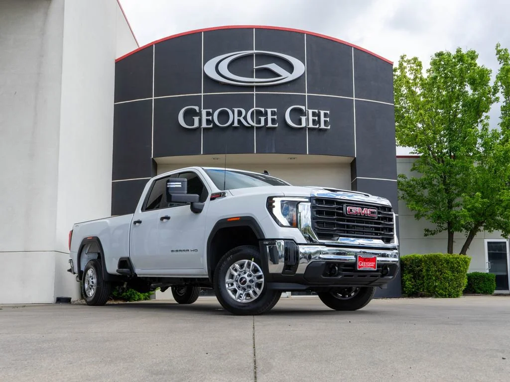 2026 GMC Sierra 4WD Double Cab Standard Box Pro's photo