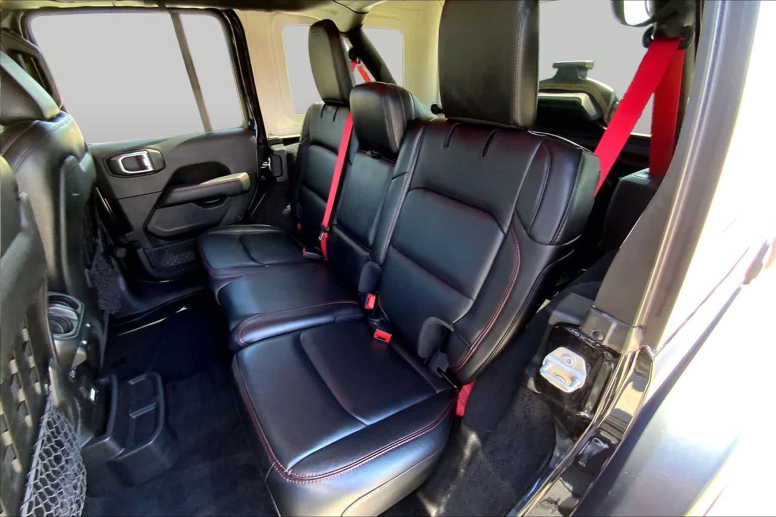 Used 2020 Black Clearcoat Jeep Recon image 37