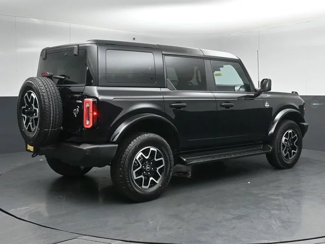 Certified Used 2025 Shadow Black Ford Outer Banks image 7