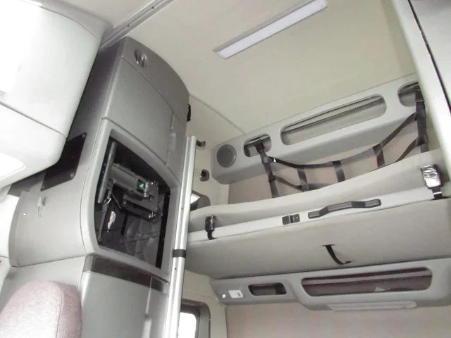 2024 Volvo VN - Photo 12