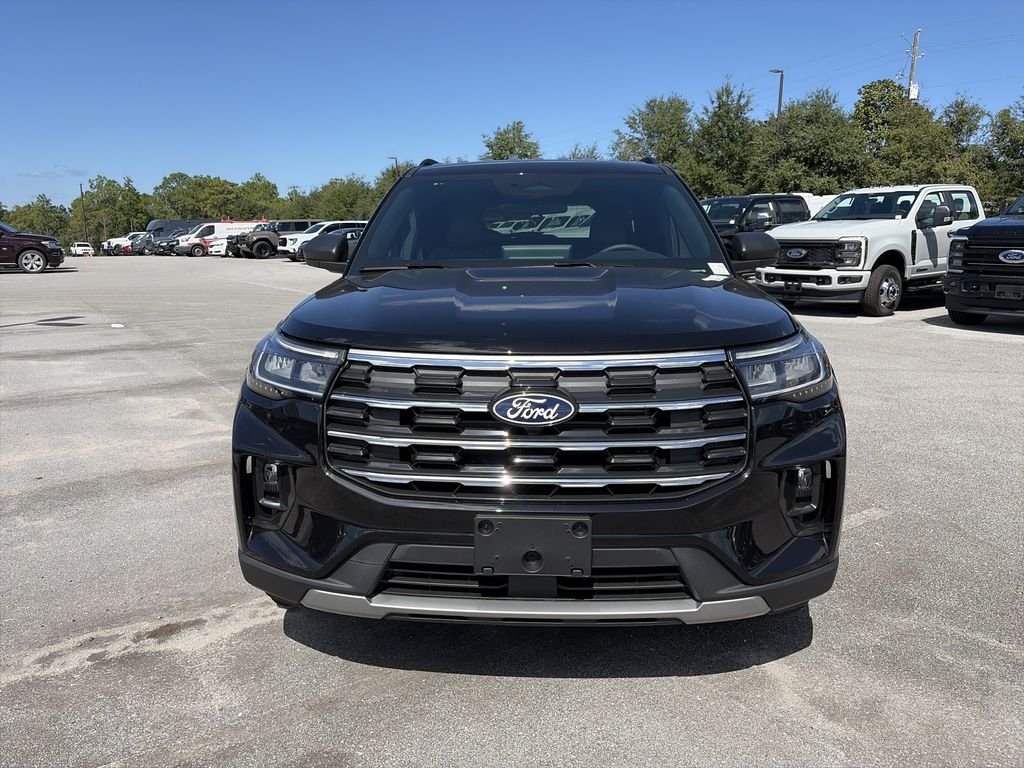 New 2027 Agate Black Metallic Ford Active image 10