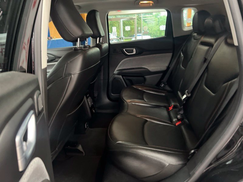 Used 2022 Black Jeep Latitude Lux image 14