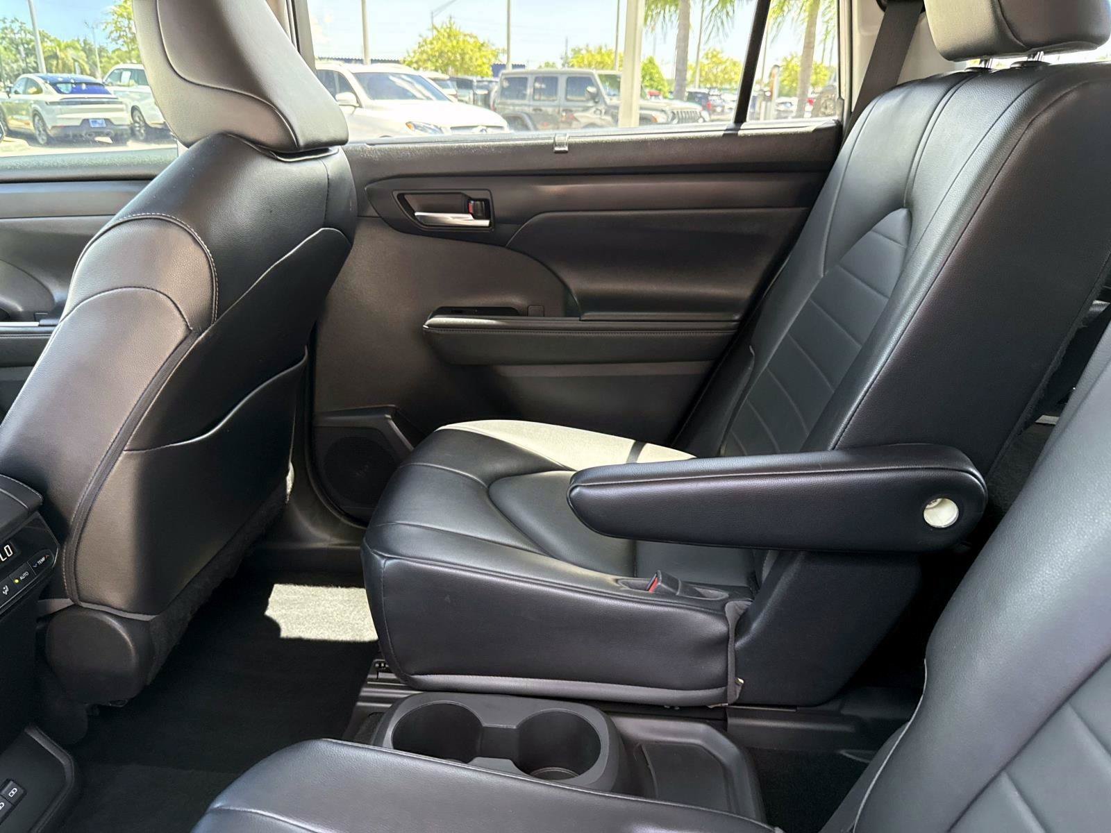 Used 2022 Magnetic Gray Metallic Toyota XLE image 15