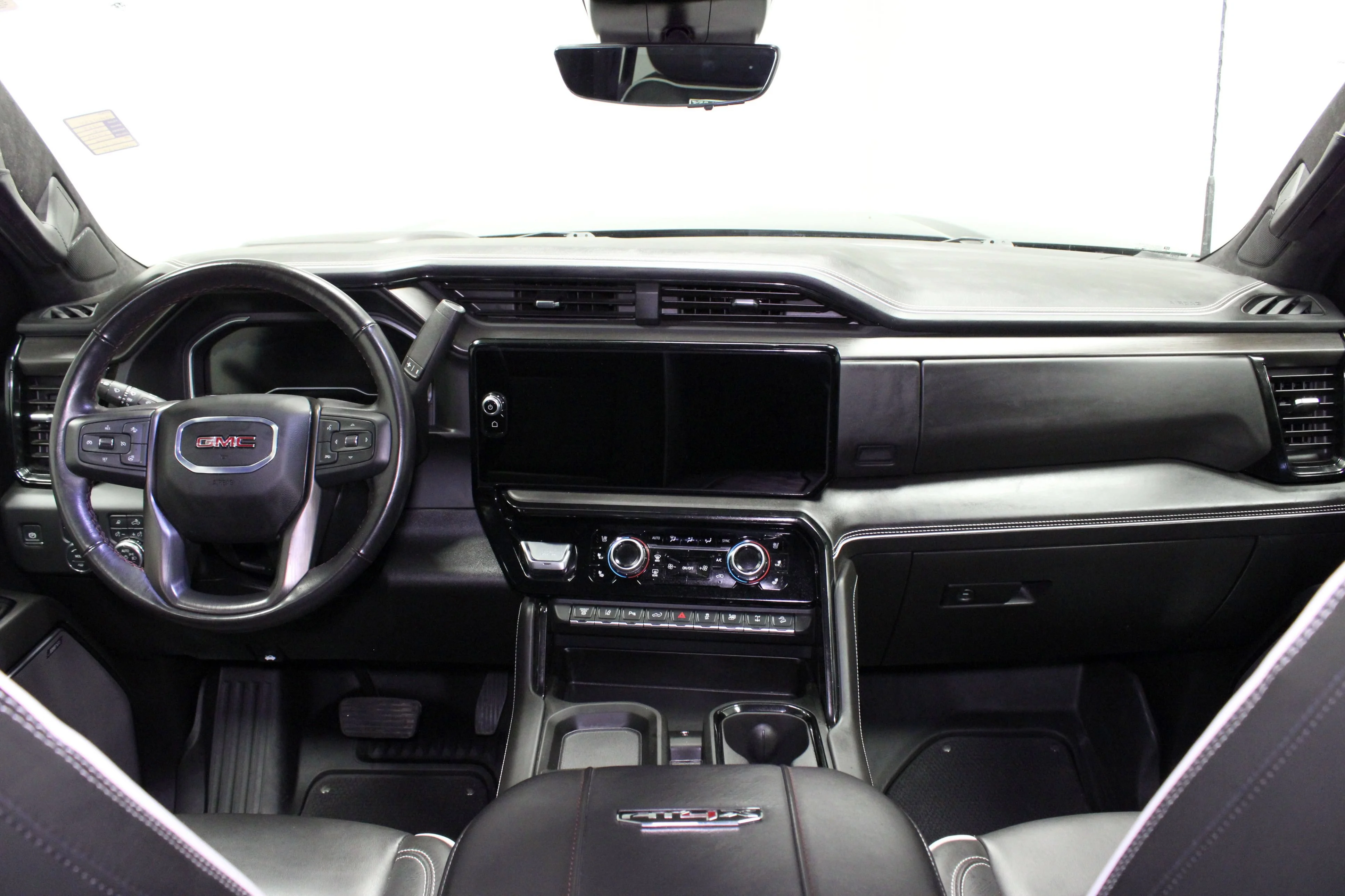 Used 2025 Onyx Black GMC AT4X image 23
