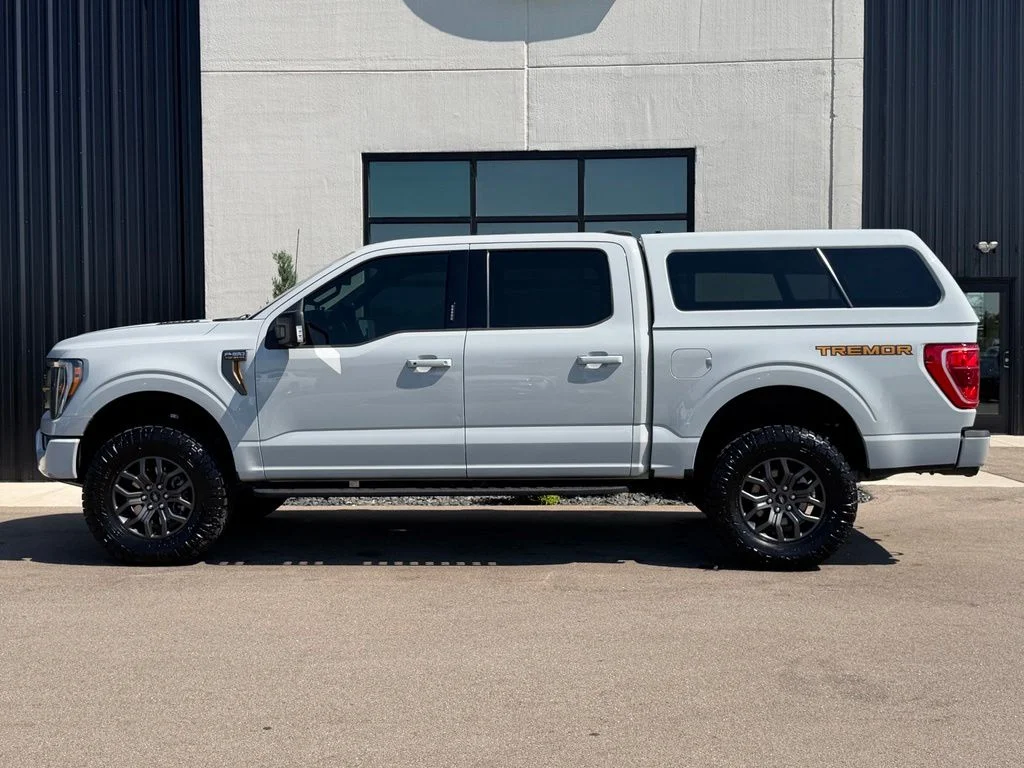 Used 2023 Gray Ford Tremor image 2