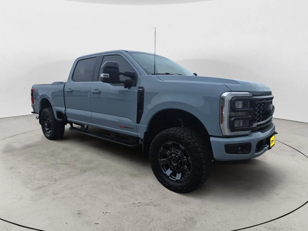 Used 2024 Gray Ford Lariat image 3