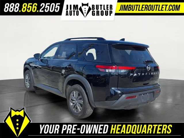 Used 2024  Nissan SV image 2