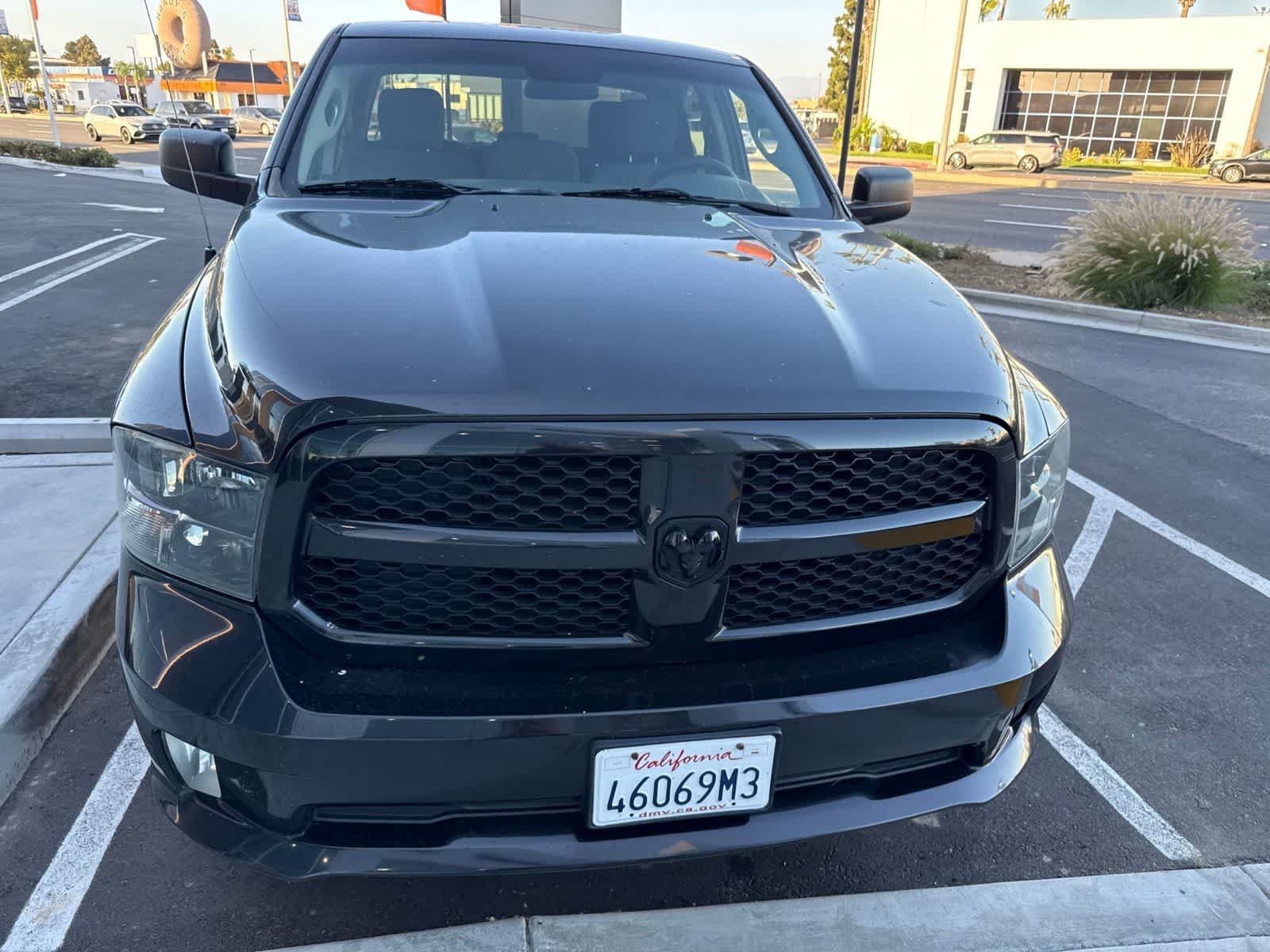 Used 2017 Brilliant Black Crystal Pearlcoat Ram Express image 5