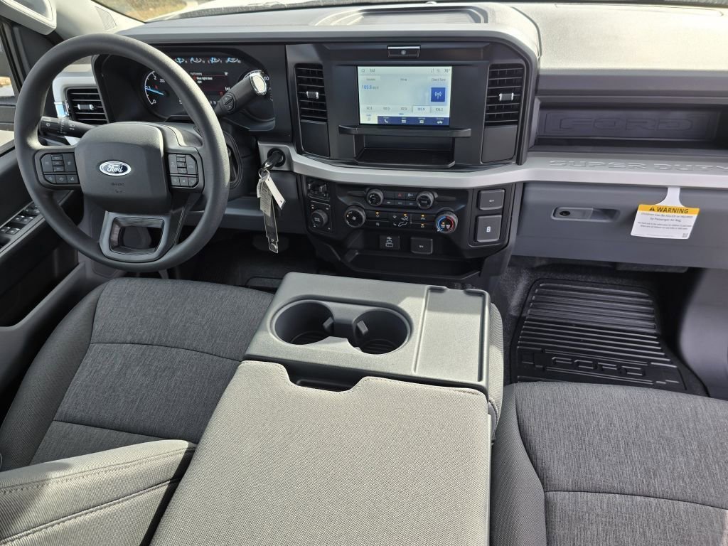 New 2026 Oxford White Ford XL image 32