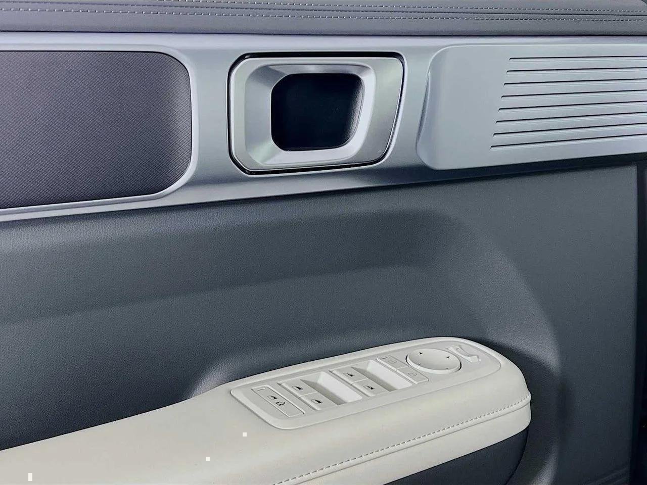 2026 Hyundai Santa Fe Hybrid — photo 17