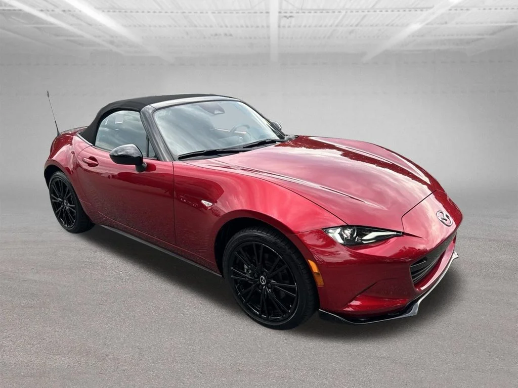 Used 2025 Red Mazda Club image 8