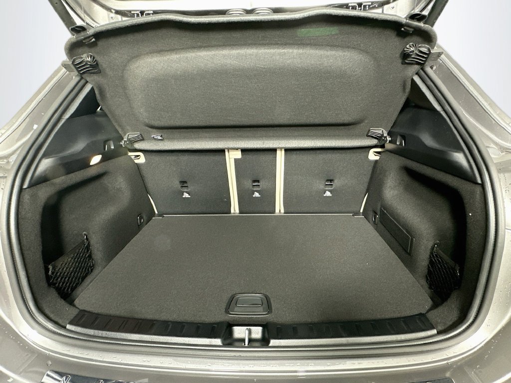 New 2026 Mountain Grey Metallic Mercedes-Benz GLA 250 image 55