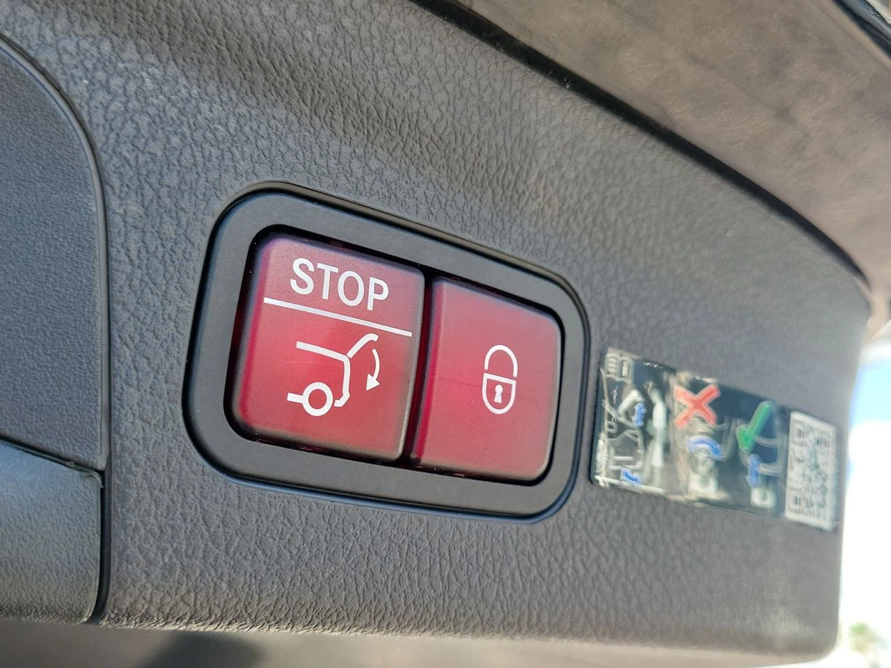Certified Used 2022  Mercedes-Benz GLE 350 image 9